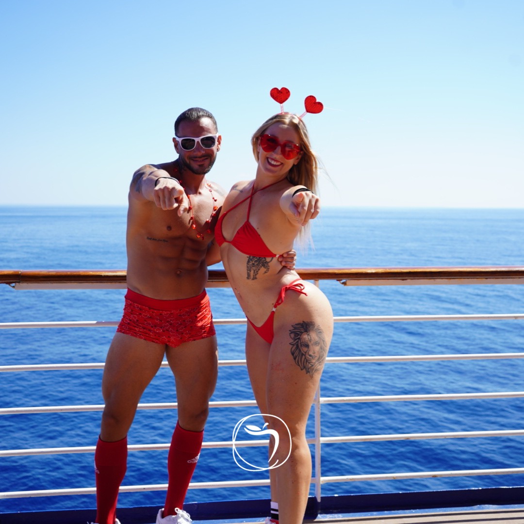 Couple at Temptation Cruises